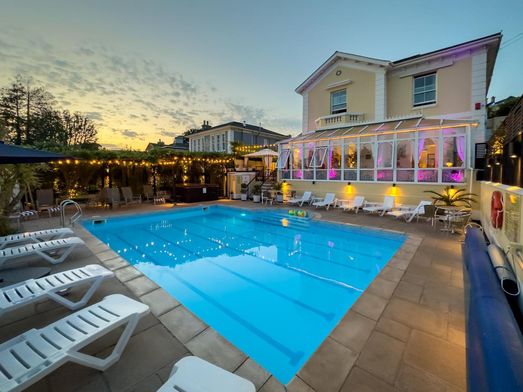 Riviera Lodge Hotel Torquay Kültér fotó